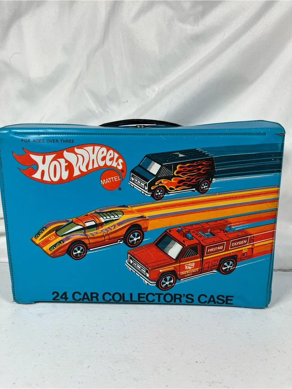 Hot Wheels 24-Car Collector's Case -cars are included